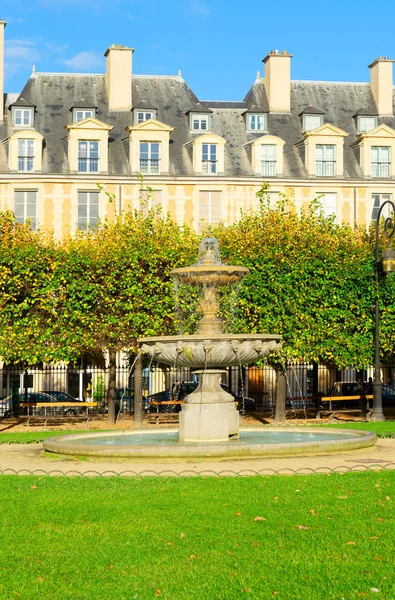 Place de Vosges, Paryż — Zdjęcie stockowe