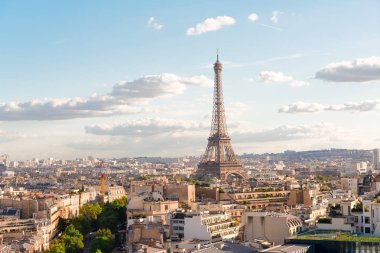 Eyfel turu ve Paris şehir manzarası