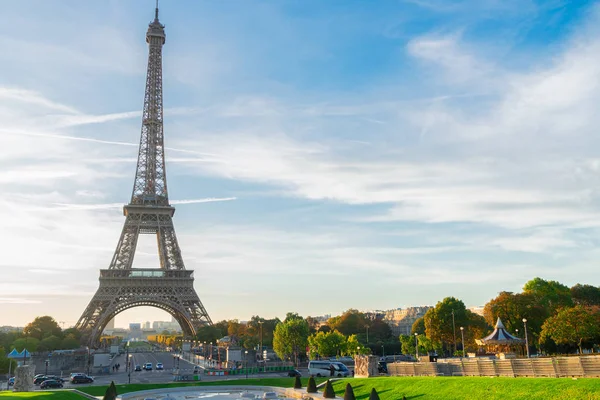 Eiffelturné och från Trocadero, Paris — Stockfoto