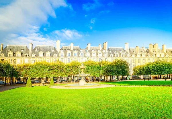 Place de Vosges, París — Foto de Stock