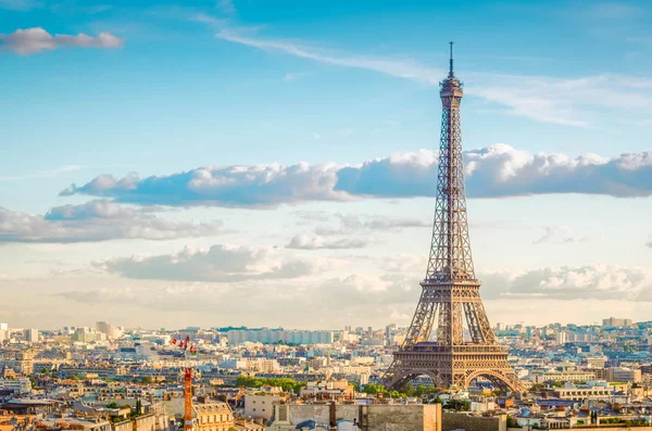 Eiffel tour e paesaggio urbano di Parigi — Foto Stock