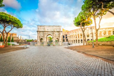 Kolezyum ve Arch Konstantin, Roma, İtalya