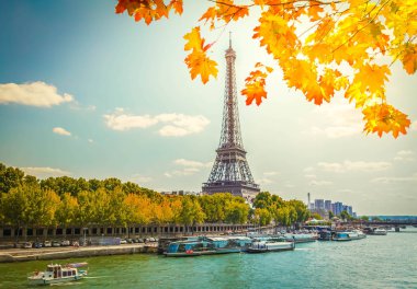 Seine Nehri üzerinde Eyfel turu