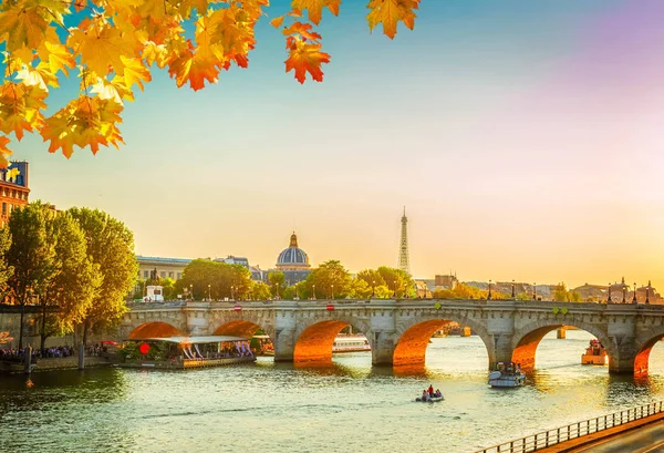 Мосту мистецтв, Париж, Франція — стокове фото