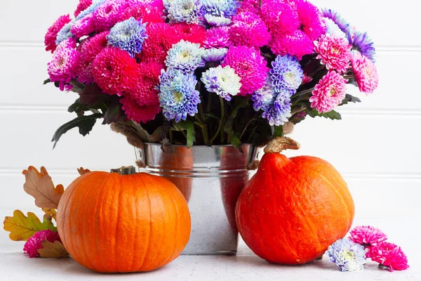 Chrysanthemenblüten im Herbst — Stockfoto