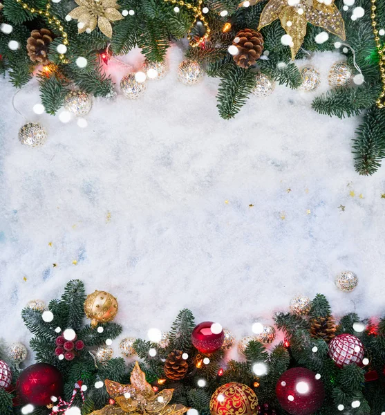 Weihnachtsszene mit Schnee — Stockfoto