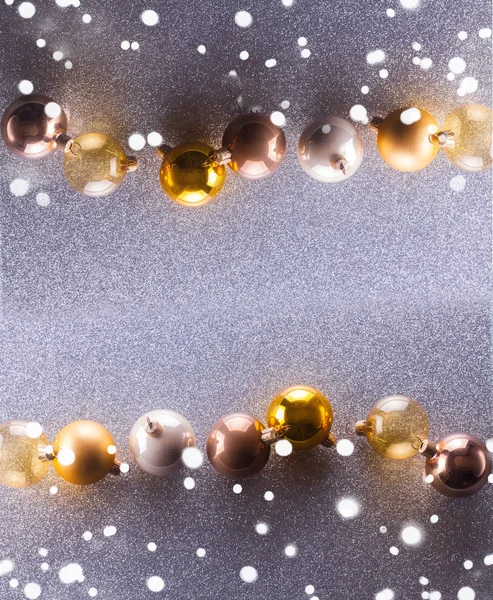 Silver och golden christmas bubblor — Stockfoto