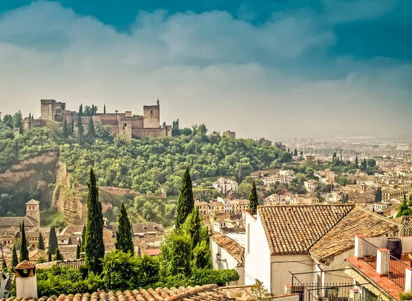 Paisaje urbano de Granada, España — Foto de Stock