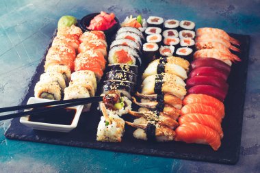 Japon suşi tabağı.