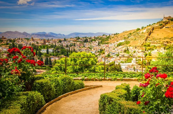 Generalife  gardens and city of Granada, Spain — Stock Photo, Image