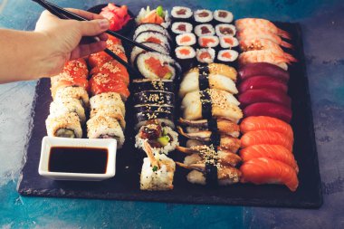 Japon suşi tabağı.