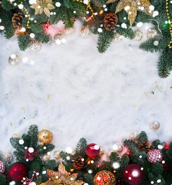 Різдвяна сцена зі снігом — стокове фото
