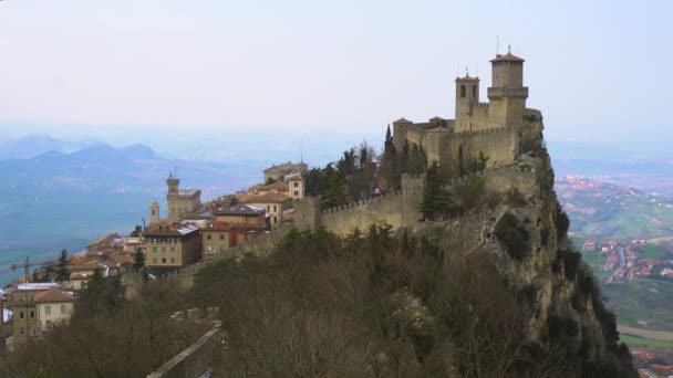 Vista Fortaleza Castelo Histórico San Marino Monte Titano Inverno — Vídeo de Stock