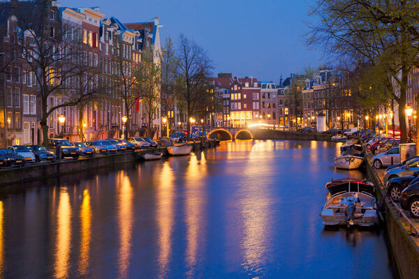 Дома Амстердама, Нидерланды