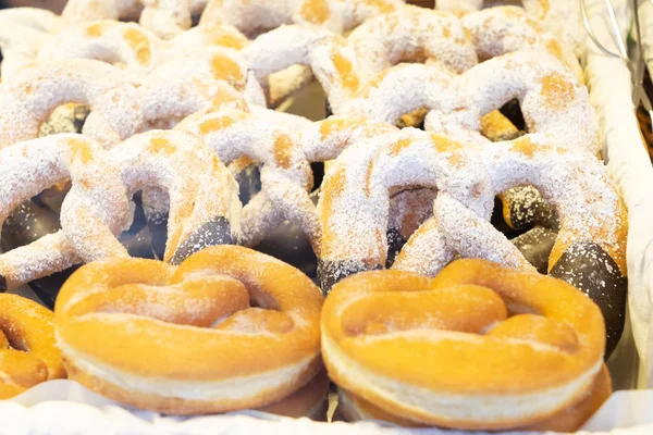 Krapfen waem pastel dulce —  Fotos de Stock