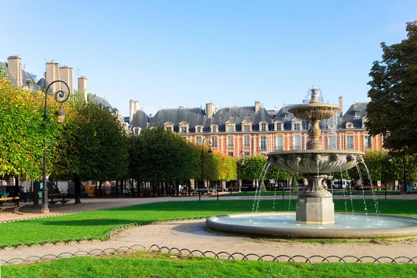 Place de Vosges, Paris — Fotografia de Stock