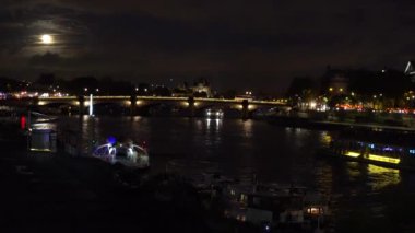 Alexandre Köprüsü III, Paris, Fransa