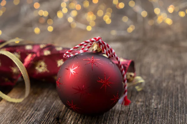 Natal vermelho com luzes bokeh — Fotografia de Stock