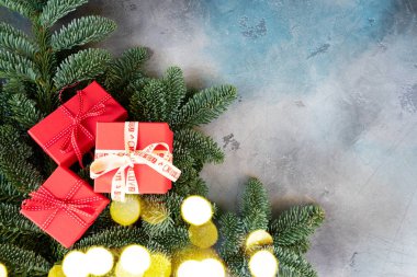 Noel hediyesi vermek