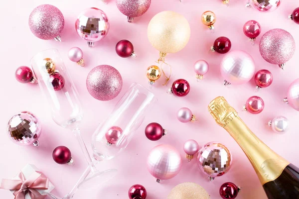 Fiesta de Navidad con champán — Foto de Stock