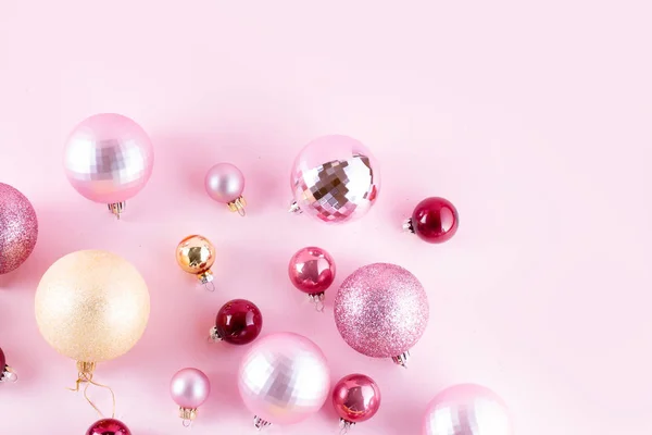 Decoraciones de Navidad en rosa — Foto de Stock