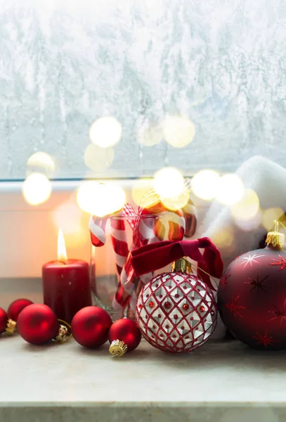 Escena de Navidad con luz ardiente — Foto de Stock