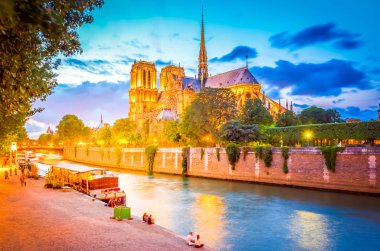 Notre Dame Katedrali, Paris Fransa