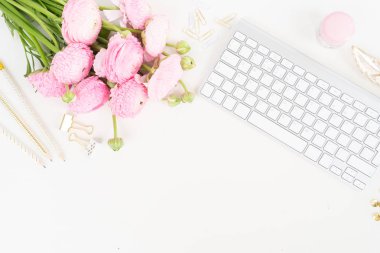 Üst görünüm ev ofis çalışma alanı