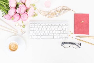 Üst görünüm ev ofis çalışma alanı