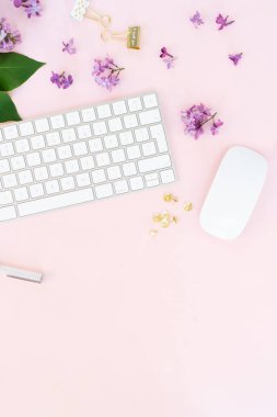 Üst görünüm ev ofis çalışma alanı