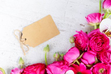 Çiçeklerin düz konumu