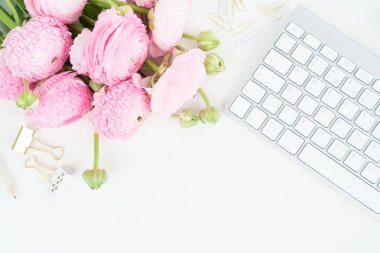 Üst görünüm ev ofis çalışma alanı