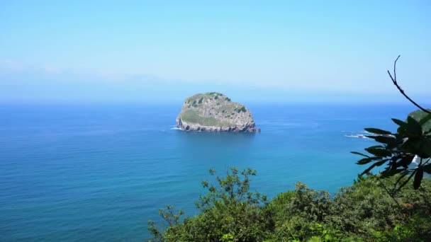 圣胡安德 Gaztelugatxe — 图库视频影像