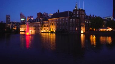 Binnenhof - Hollanda Parlamentosu, Hollanda