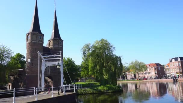 Oosrpoort πύλη σε Ντελφτ, Ολλανδία — Αρχείο Βίντεο