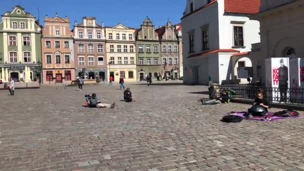 Oude marktplein in Poznan, Polen — Stockvideo