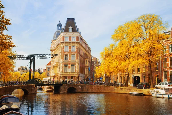 Casco antiguo de Amsterdam —  Fotos de Stock