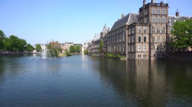 Binnenhof - Hollanda Parlamentosu, Hollanda