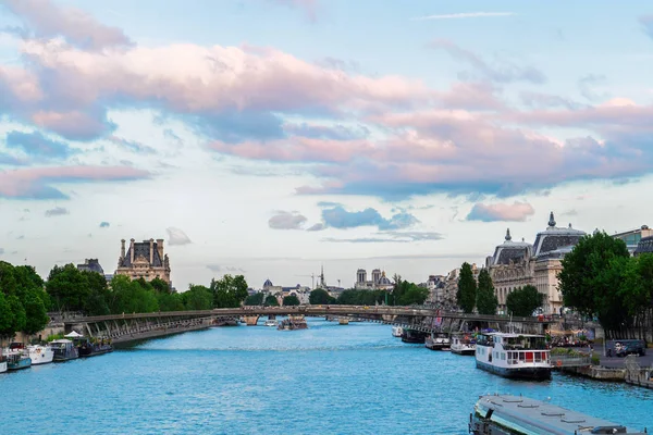 Orsay Müzesi ve Siene Nehri, Fransa — Stok fotoğraf