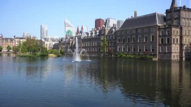 Binnenhof - Hollanda Parlamentosu, Hollanda
