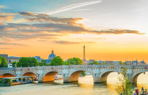 Мост Искусств, Париж, Франция — стоковое фото