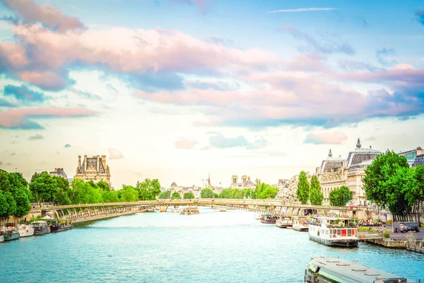 Orsay Museum und Fluss Siene, Frankreich — Stockfoto