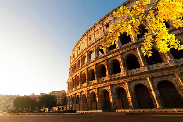 Colisée au coucher du soleil à Rome, Italie — Photo