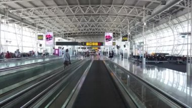 Modern havaalanı manzarası