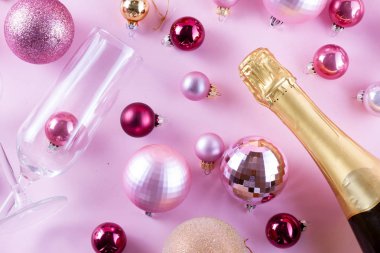 Şampanyalı Noel partisi