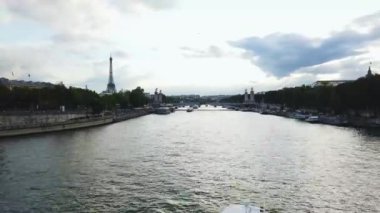 Alexandre Köprüsü III, Paris, Fransa