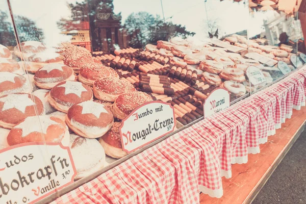 Krapfen waem zoete taart — Stockfoto