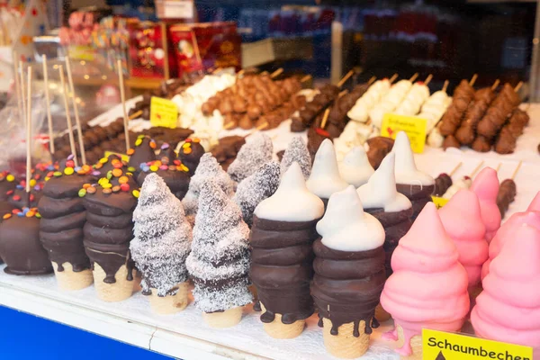 Krapfen waem süßer Kuchen — Stockfoto