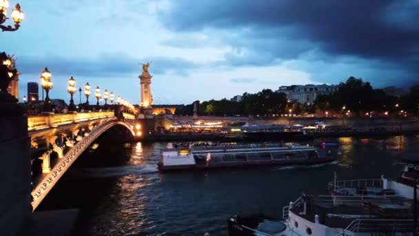 Alexandre Köprüsü III, Paris, Fransa — Stok video