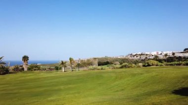 Yeşil golf sahası